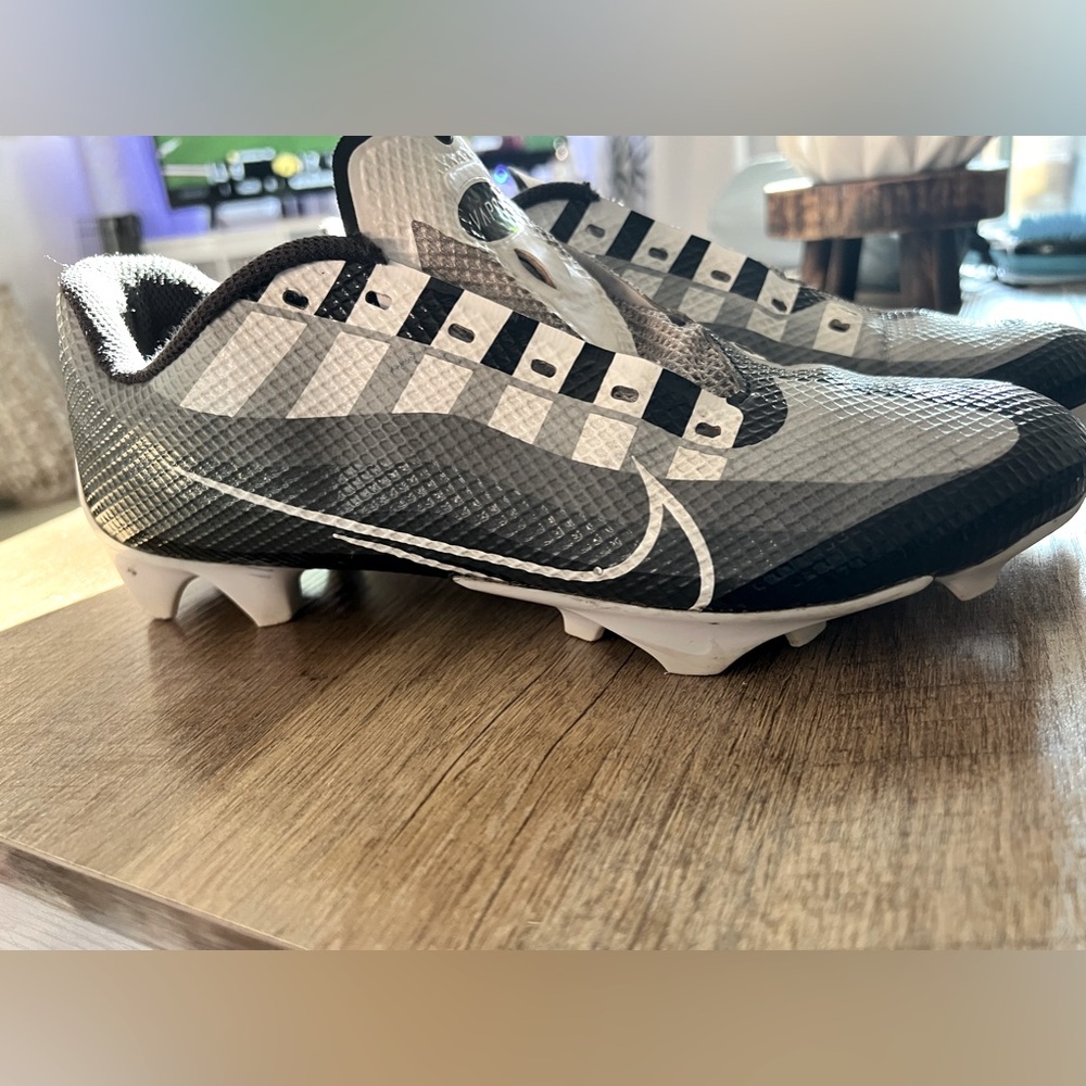 SOLD Men’s Nike Vapor Edge Pro 360 size 8.5